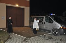 Poświęcenie nowego samochodu strażackiego w Grądach